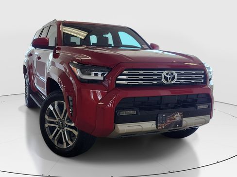 Used 2025 Toyota 4Runner Limited AWD/4WD image 2