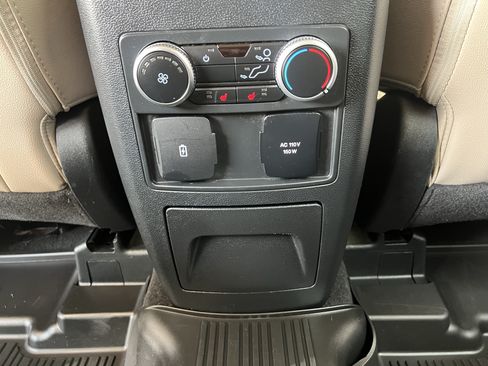 Used 2023 Ford Explorer Limited w/ Limited Technology Package AWD/4WD image 53