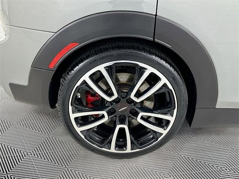 Used 2022 MINI Cooper Clubman John Cooper Works image 31