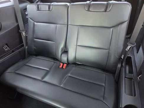 Used 2021 Ford Explorer XLT w/ Equipment Group 202A RWD image 16