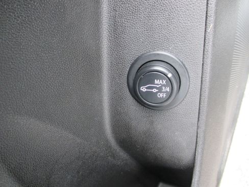 Used 2023 Chevrolet Equinox LT image 14