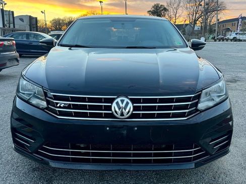 Used 2017 Volkswagen Passat 1.8T R-Line image 9