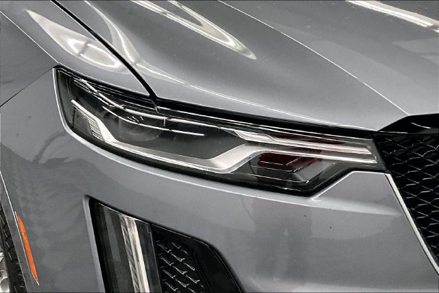 Used 2021 Cadillac XT6 Sport AWD/4WD image 36