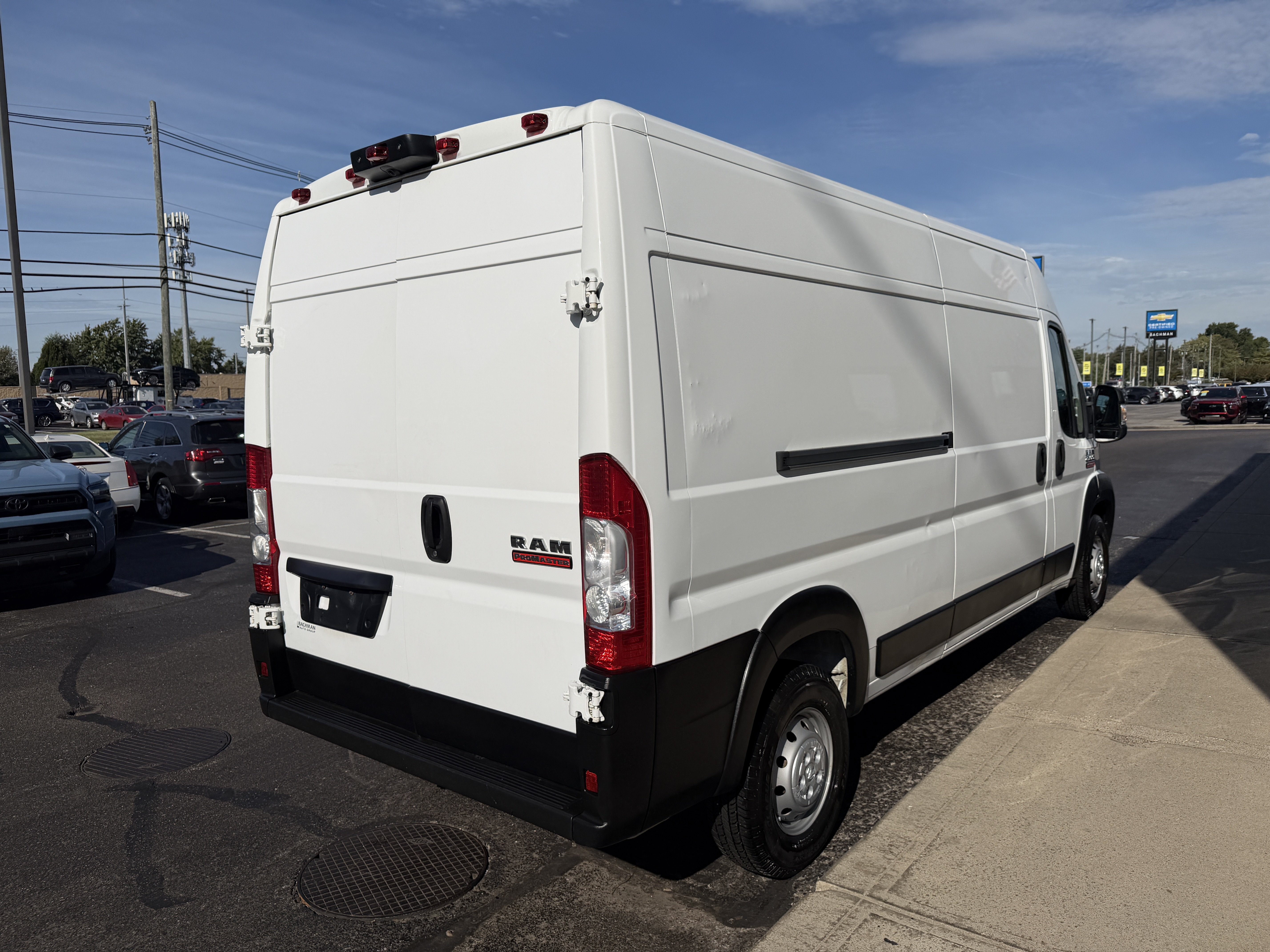 Used 2021 RAM ProMaster 2500 w/ Convenience Group FWD image 7