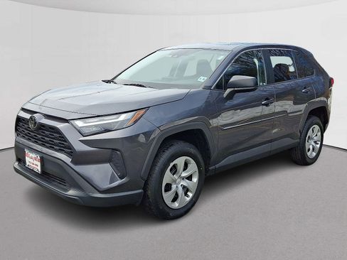 Used 2023 Toyota RAV4 LE image 4