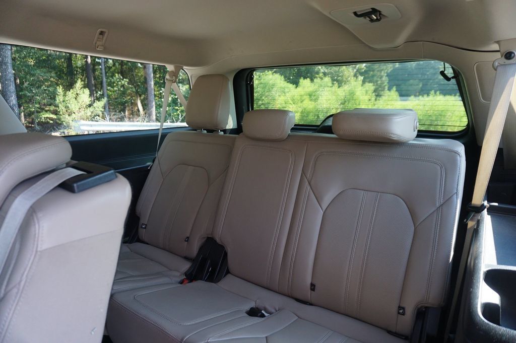Used 2023 Ford Expedition Max Limited RWD image 17