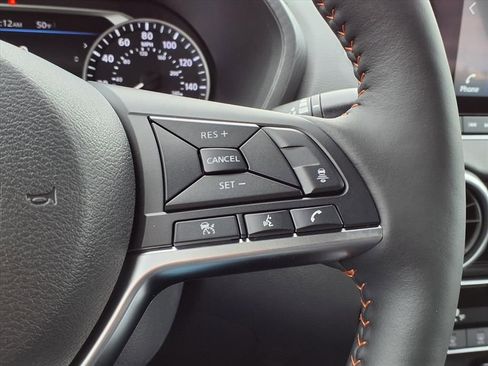 New 2025 Nissan Sentra SR w/ SR Premium Package FWD image 30