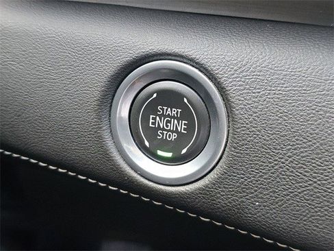 Used 2021 Cadillac Escalade ESV Premium Luxury image 24