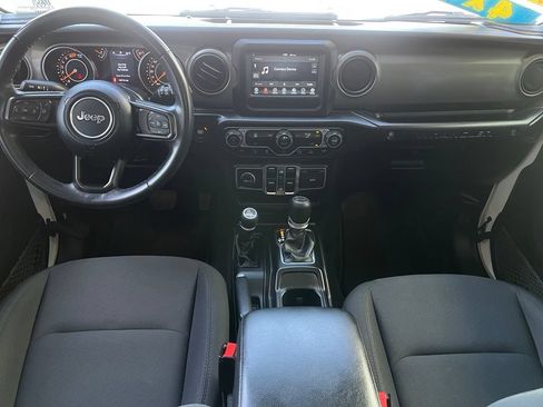 Used 2022 Jeep Wrangler Unlimited Sport AWD/4WD image 13
