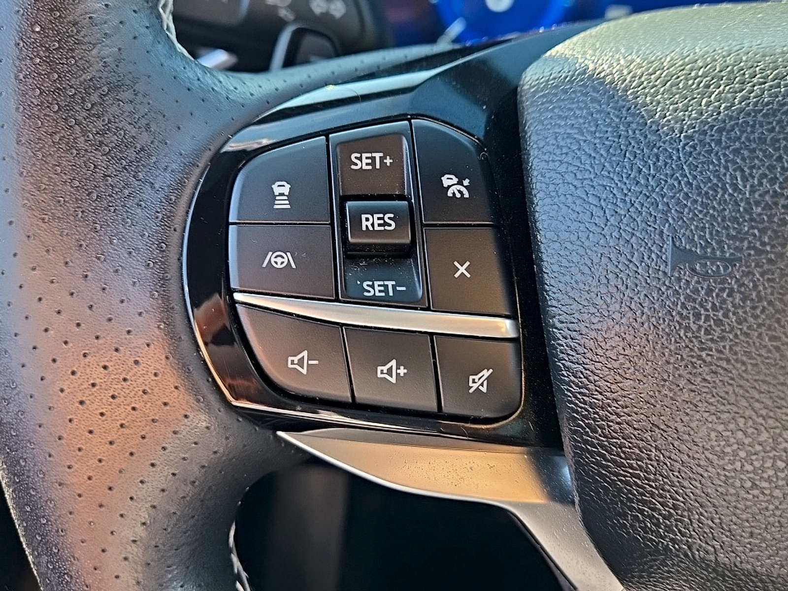 Certified 2023 Ford Explorer ST w/ Equipment Group 401A AWD/4WD image 13