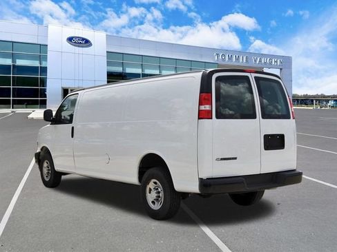 Used 2021 Chevrolet Express 2500 Extended w/ Driver Convenience Package RWD image 2