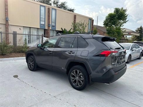 Used 2024 Toyota RAV4 XLE Premium image 5