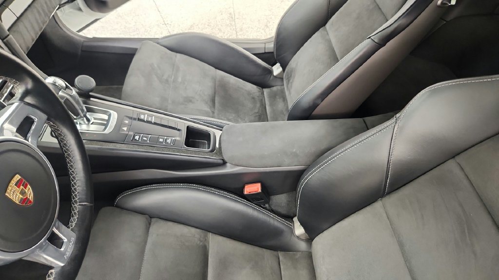 Used 2015 Porsche 911 GT3 RWD image 48