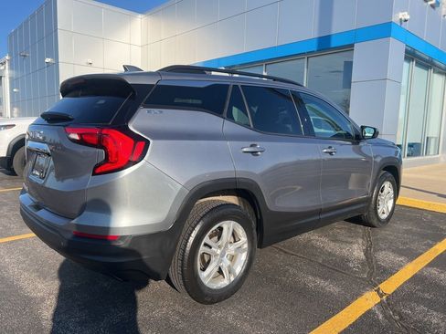 Used 2019 GMC Terrain SLE w/ Driver Convenience Package image 4