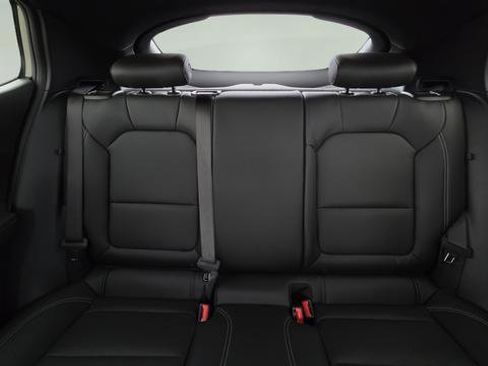 New 2026 Buick Envista Sport Touring w/ Studio Series image 15