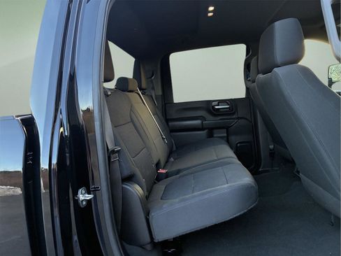 Used 2022 Chevrolet Silverado 2500 Custom w/ Custom Value Package image 31