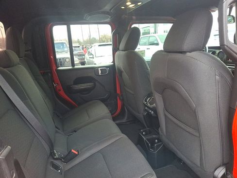 Certified 2020 Jeep Gladiator Sport w/ Quick Order Package 24S image 15