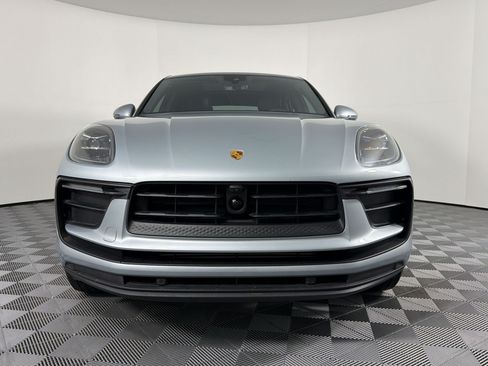 Certified 2024 Porsche Macan AWD/4WD image 6