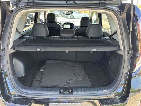 Used 2023 Kia Soul GT-Line w/ GT-Line Technology Package FWD image 12