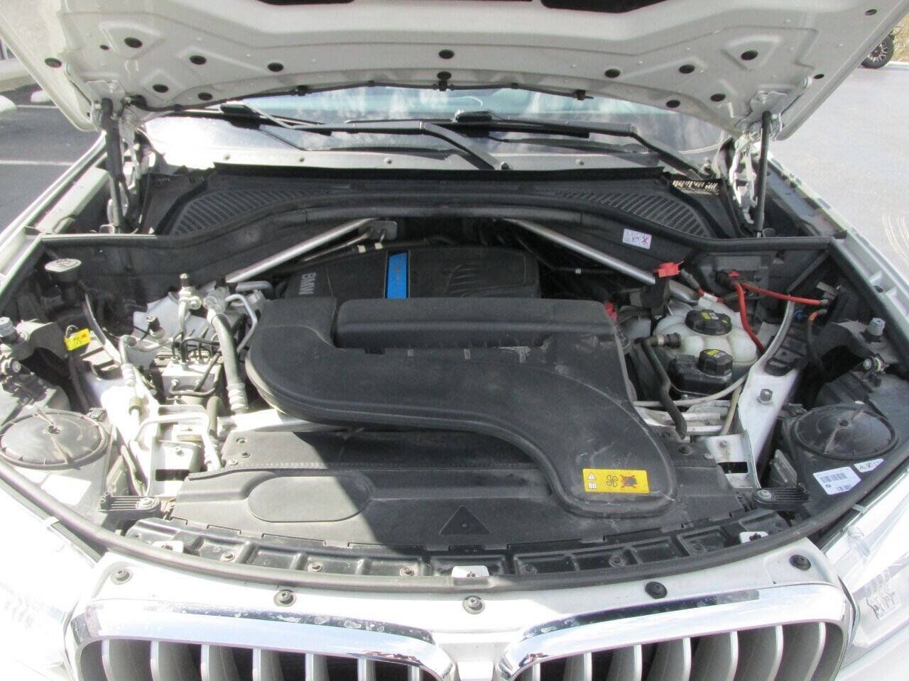 Used 2016 BMW X5 xDrive40e AWD/4WD image 39