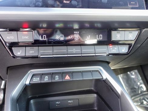 Used 2023 Audi A3 2.0T Premium image 19