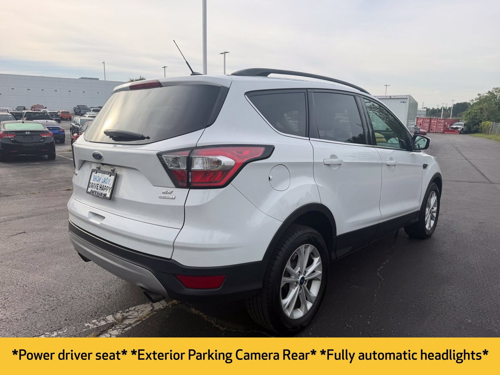 Used 2017 Ford Escape SE w/ Equipment Group 201A FWD image 8