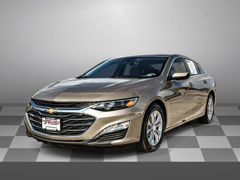 Certified 2025 Chevrolet Malibu LT FWD image 3
