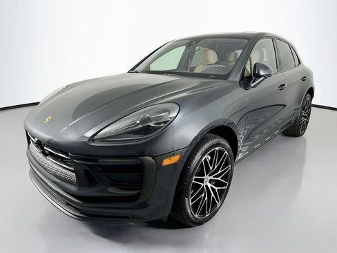Certified 2026 Porsche Macan AWD/4WD image 1