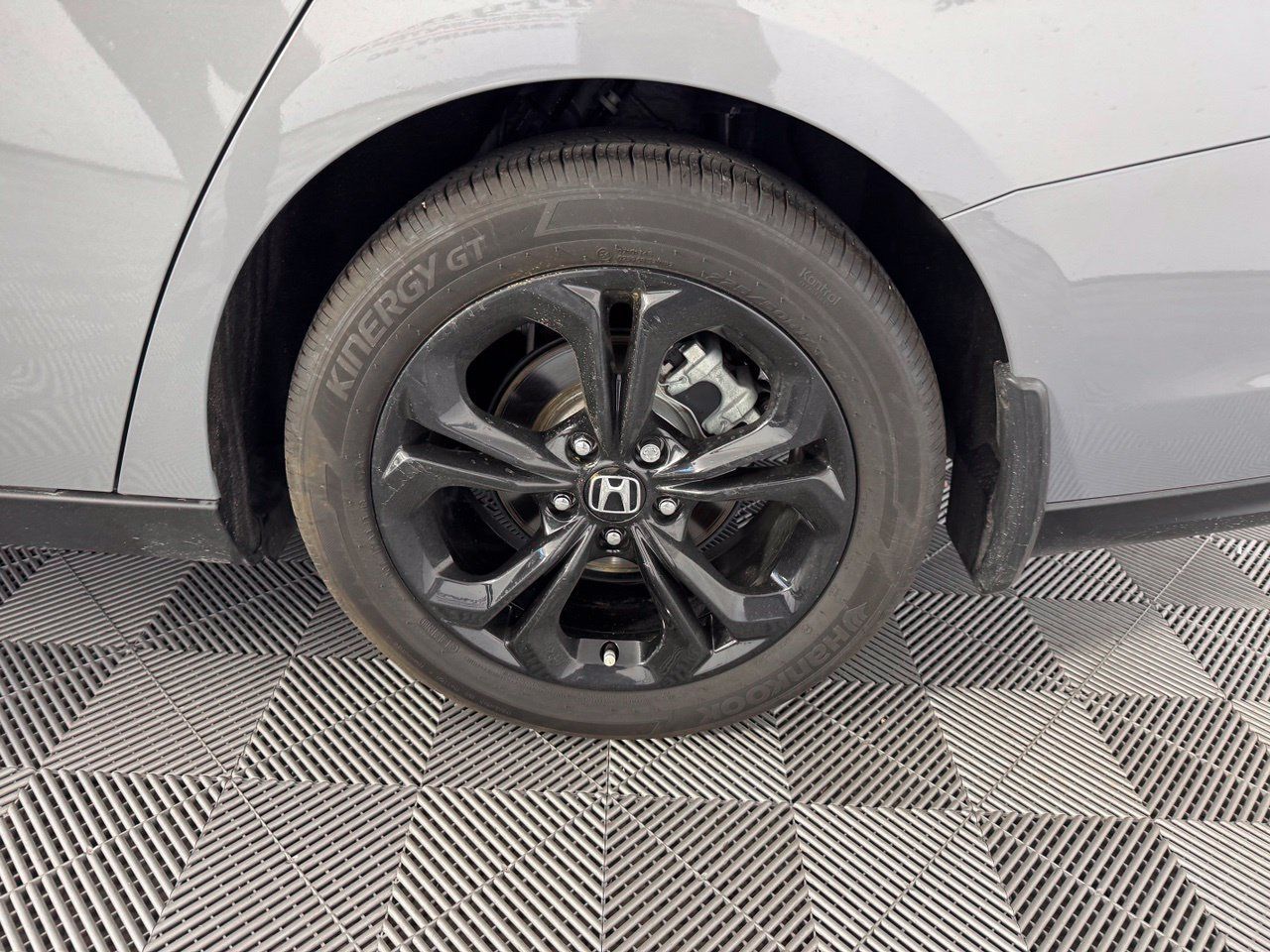 Used 2025 Honda Accord SE image 13