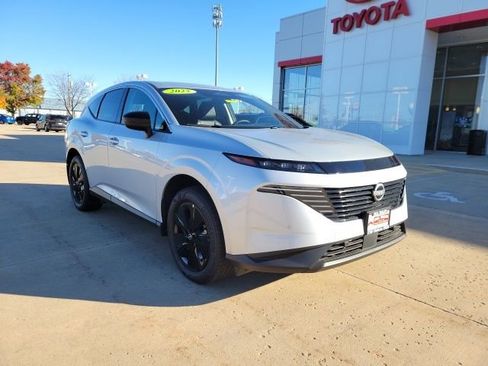 Used 2025 Nissan Murano SV image 1