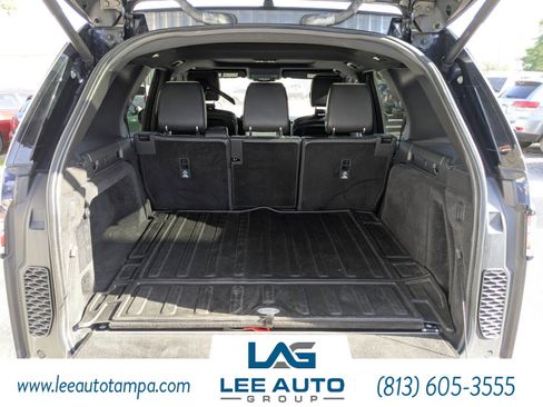 Used 2018 Land Rover Discovery HSE AWD/4WD image 12
