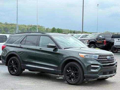 Certified 2023 Ford Explorer XLT w/ Equipment Group 202A AWD/4WD image 35