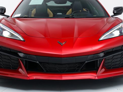 Used 2025 Chevrolet Corvette Z06 w/ Stealth Interior Trim Package image 11