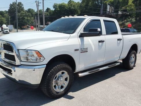 Used 2018 RAM 2500 Tradesman w/ Chrome Appearance Group AWD/4WD image 1