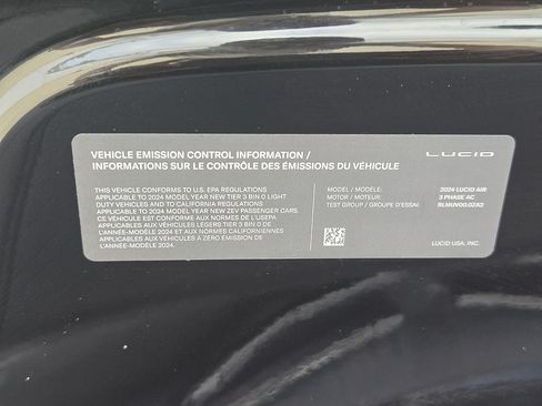 Used 2024 Lucid Air Touring AWD/4WD image 25