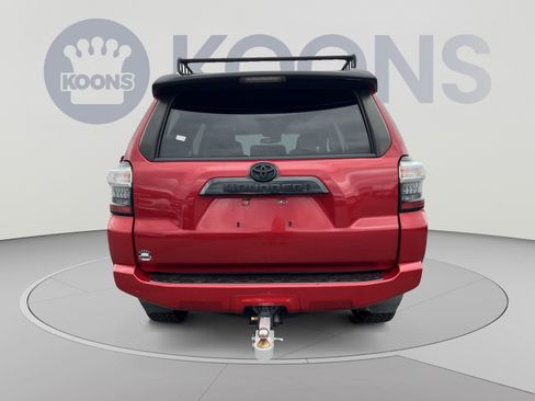 Used 2020 Toyota 4Runner Venture w/ Moonroof Package AWD/4WD image 5
