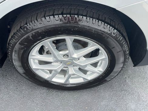 Used 2022 Chevrolet Equinox LT AWD/4WD image 7