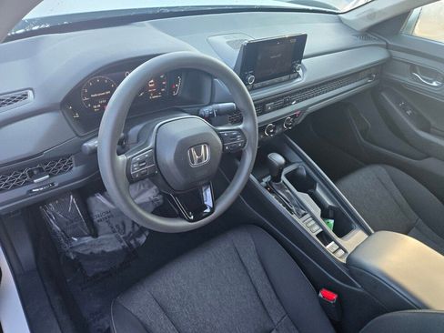 Certified 2023 Honda Accord EX image 12