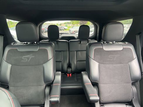 Used 2025 Ford Explorer ST w/ Sun And Sound Package AWD/4WD image 77