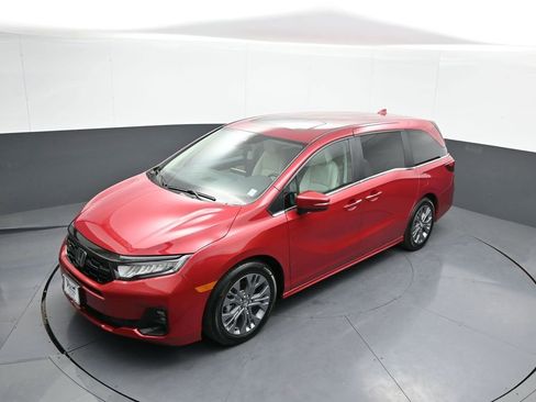 Used 2025 Honda Odyssey Touring image 37