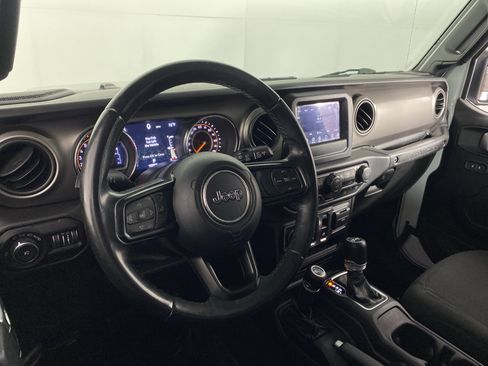 Used 2020 Jeep Wrangler Sport AWD/4WD image 32