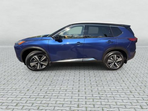 Certified 2023 Nissan Rogue Platinum w/ Platinum Premium Package AWD/4WD image 4