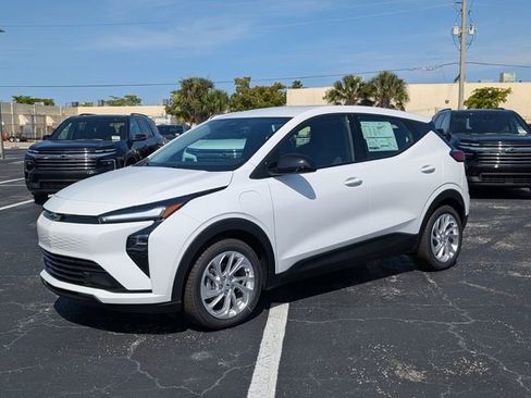 New 2027 Chevrolet Bolt LT w/ Comfort Package FWD image 3