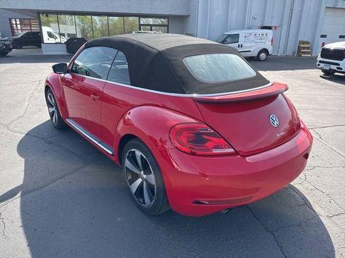 Used 2015 Volkswagen Beetle R-Line FWD image 15