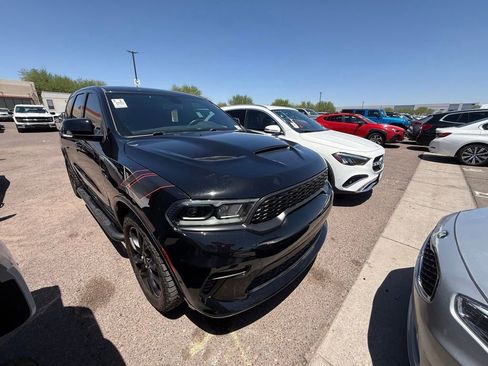 Used 2022 Dodge Durango R/T w/ Blacktop Package AWD/4WD image 2