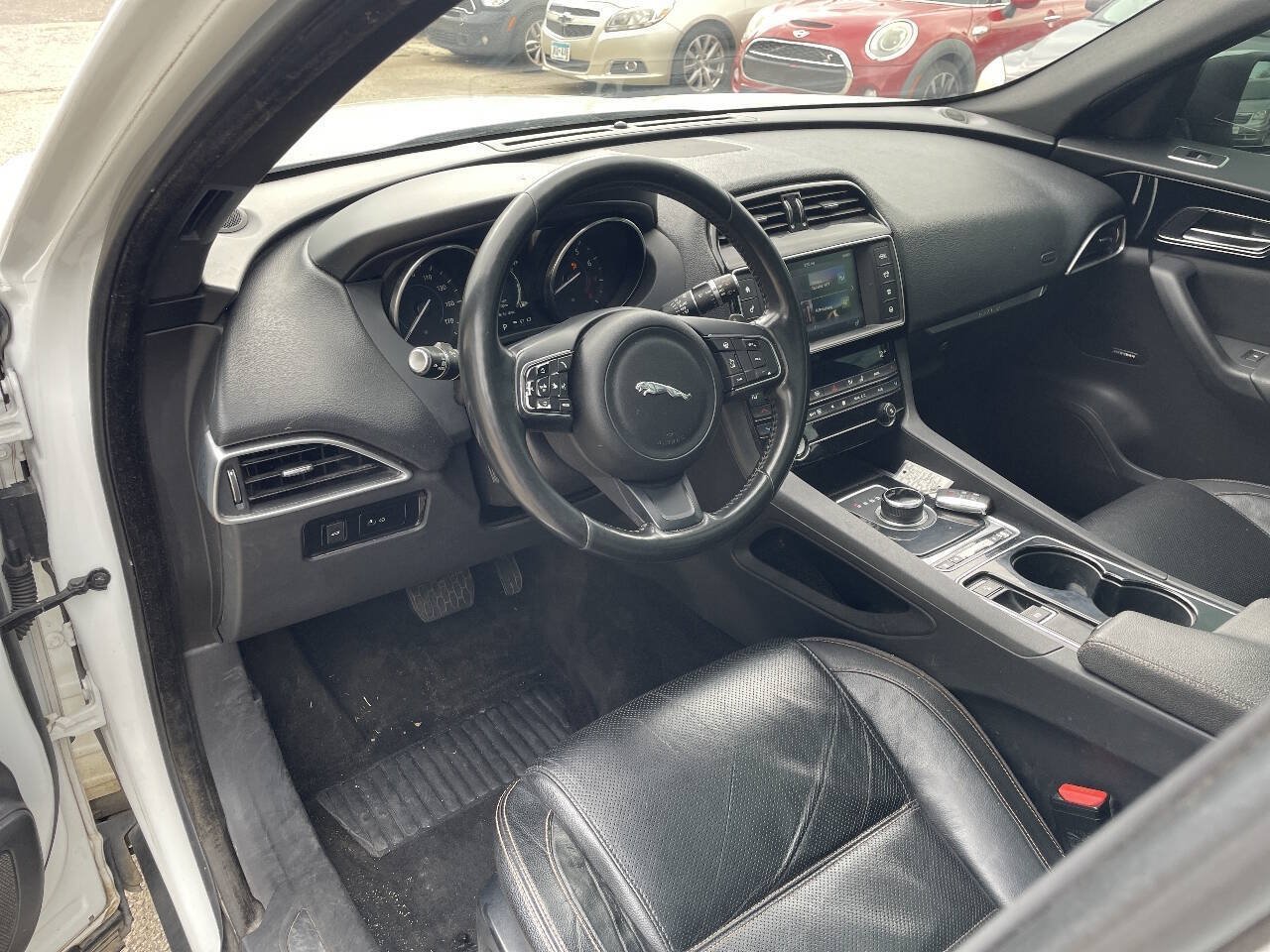 Used 2017 Jaguar F-PACE Prestige AWD/4WD image 47