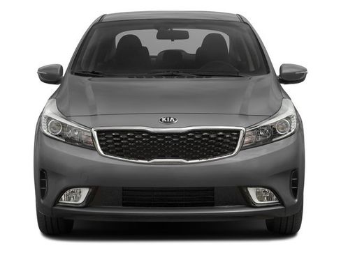 Used 2017 Kia Forte S image 8