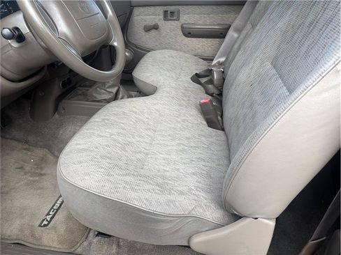 Used 1998 Toyota Tacoma 4x4 Regular Cab image 9