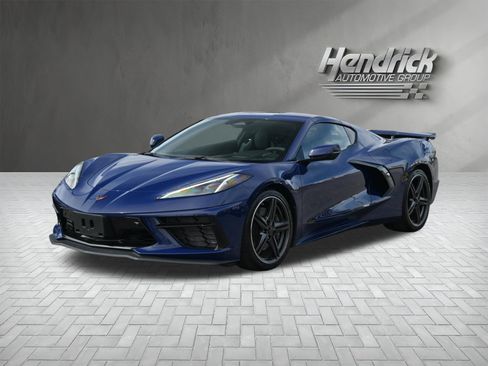 Used 2025 Chevrolet Corvette Stingray Premium Cpe w/ Z51 Performance Package RWD image 5