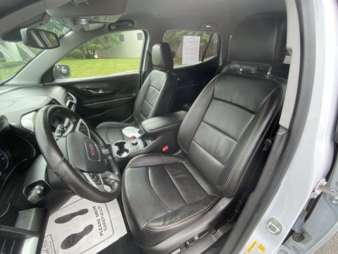 Used 2020 GMC Terrain SLT w/ Preferred Package AWD/4WD image 19